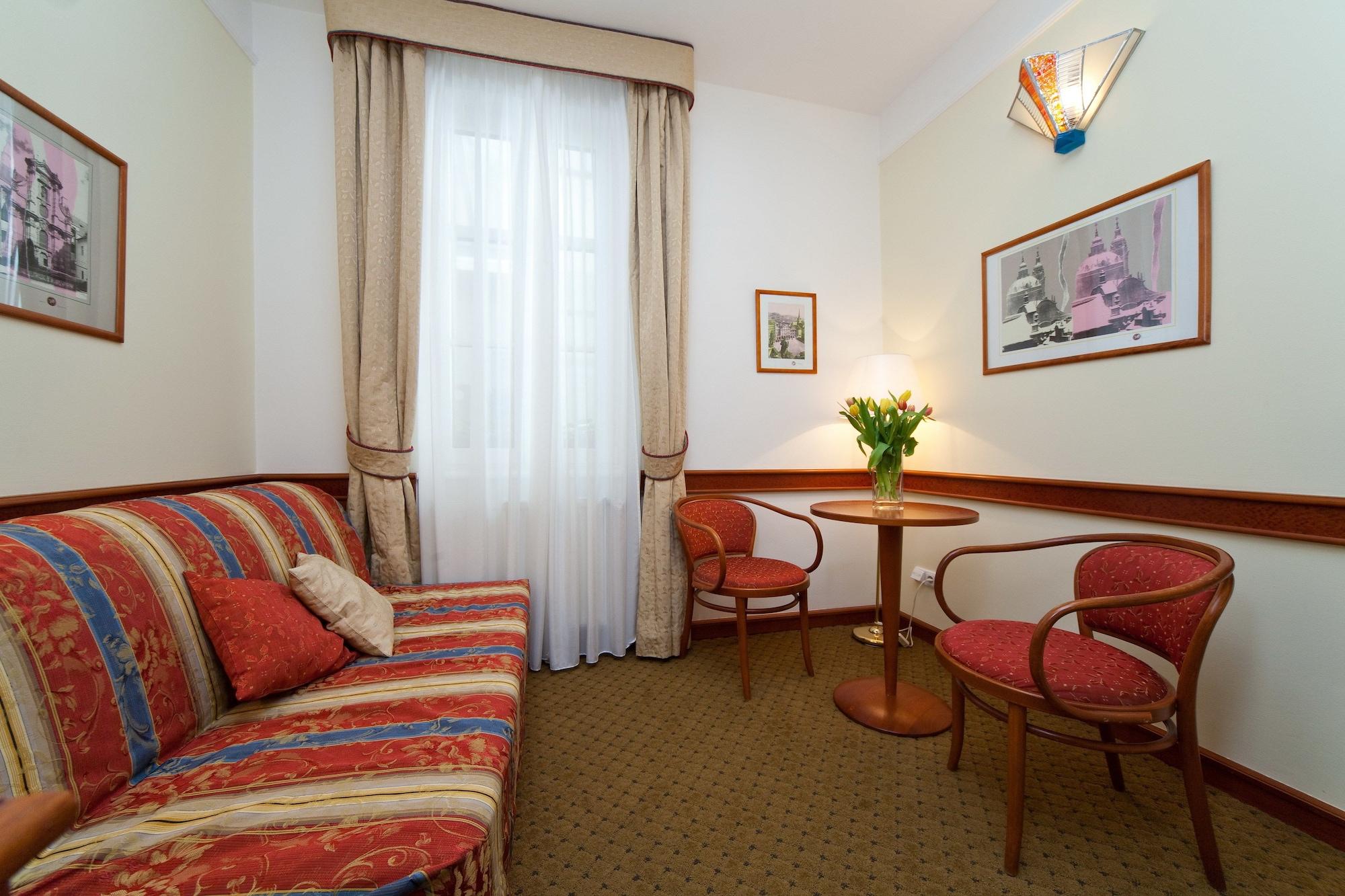 Boutique Hotel 16 Prague Exterior photo