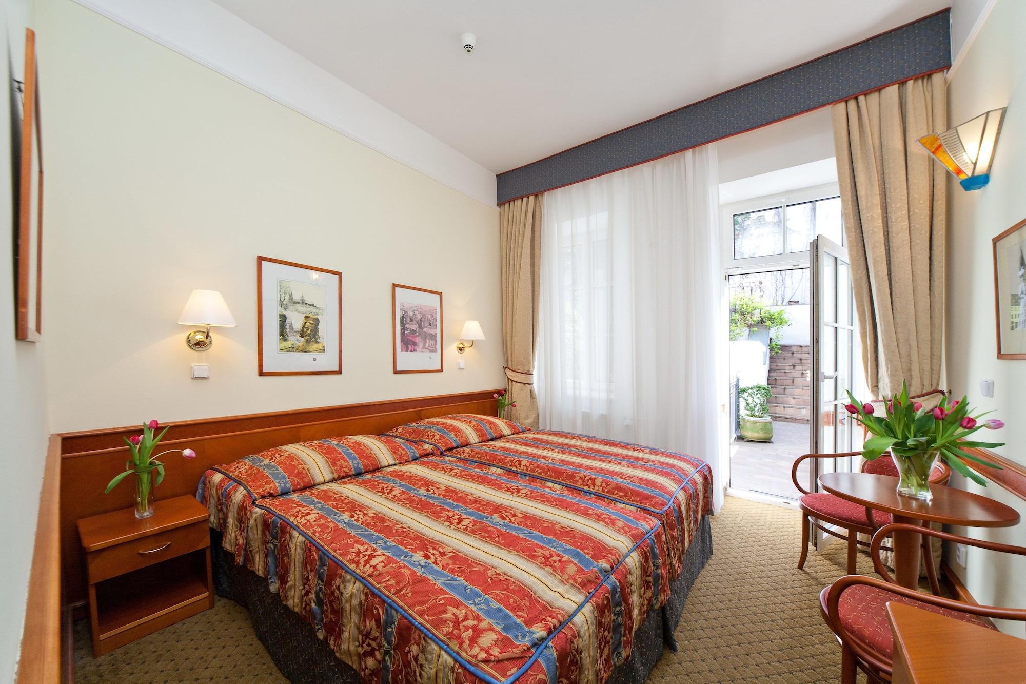 Boutique Hotel 16 Prague Exterior photo
