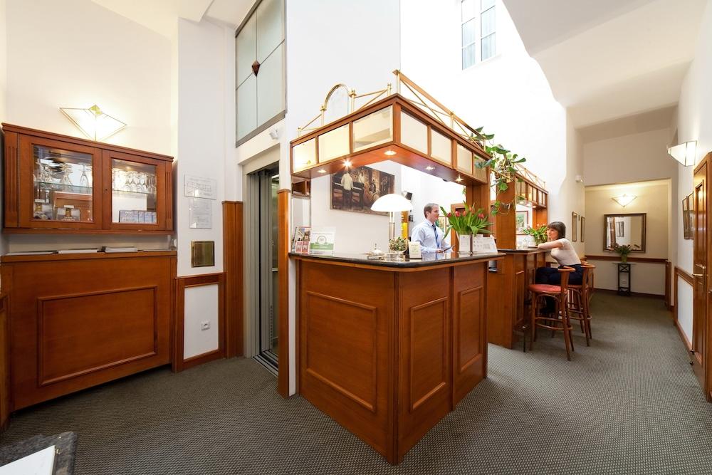 Boutique Hotel 16 Prague Exterior photo
