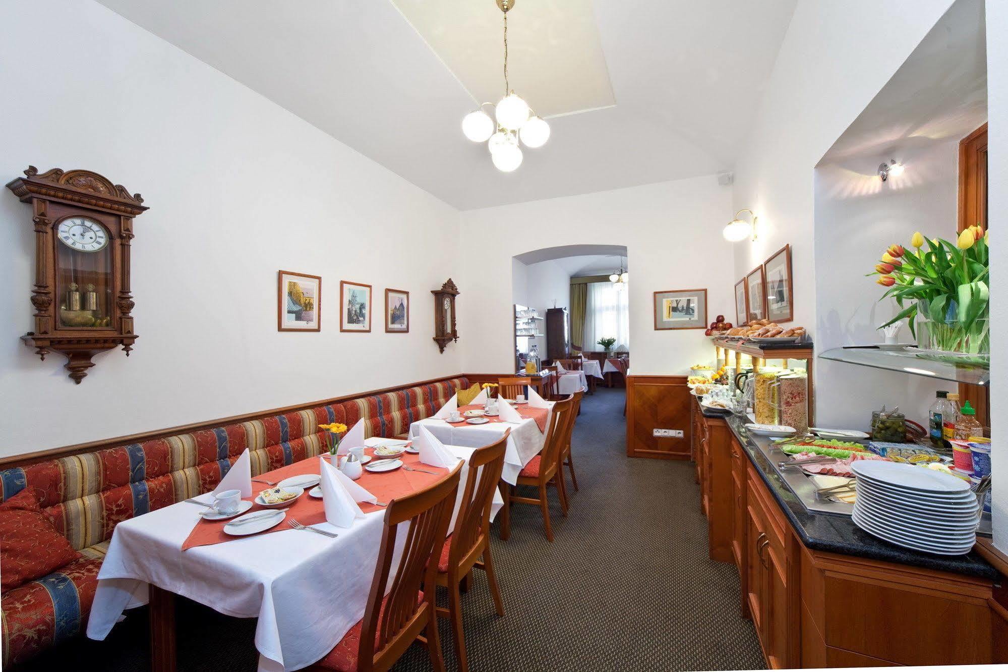 Boutique Hotel 16 Prague Exterior photo